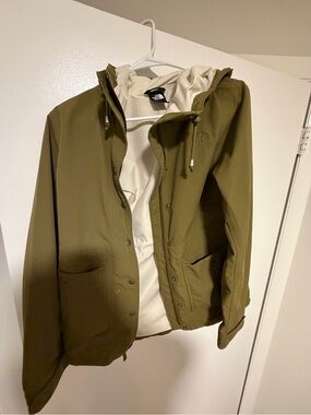 The North Face Men's Olive Hooded Raincoat with Cream Lining